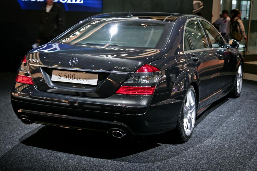  Mercedes-Benz S-Class 2007 года  (фото 4 из 414)